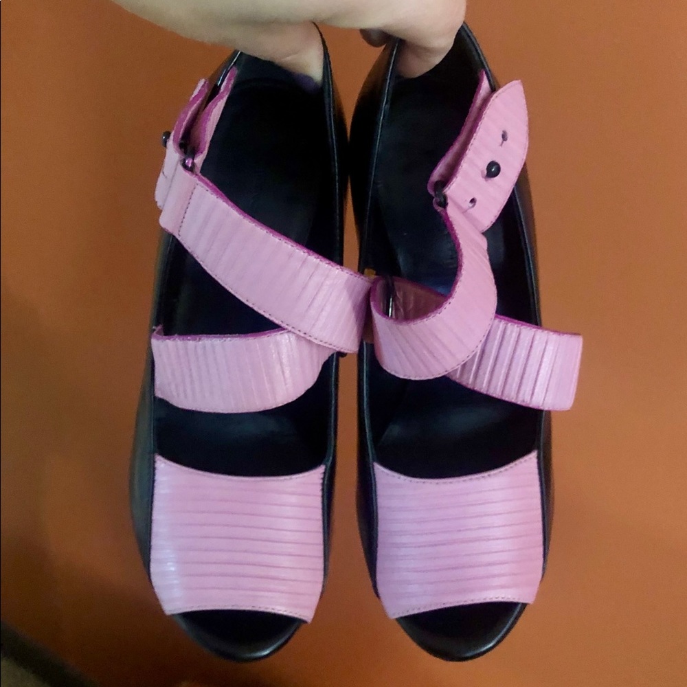 Balenciaga sandals!